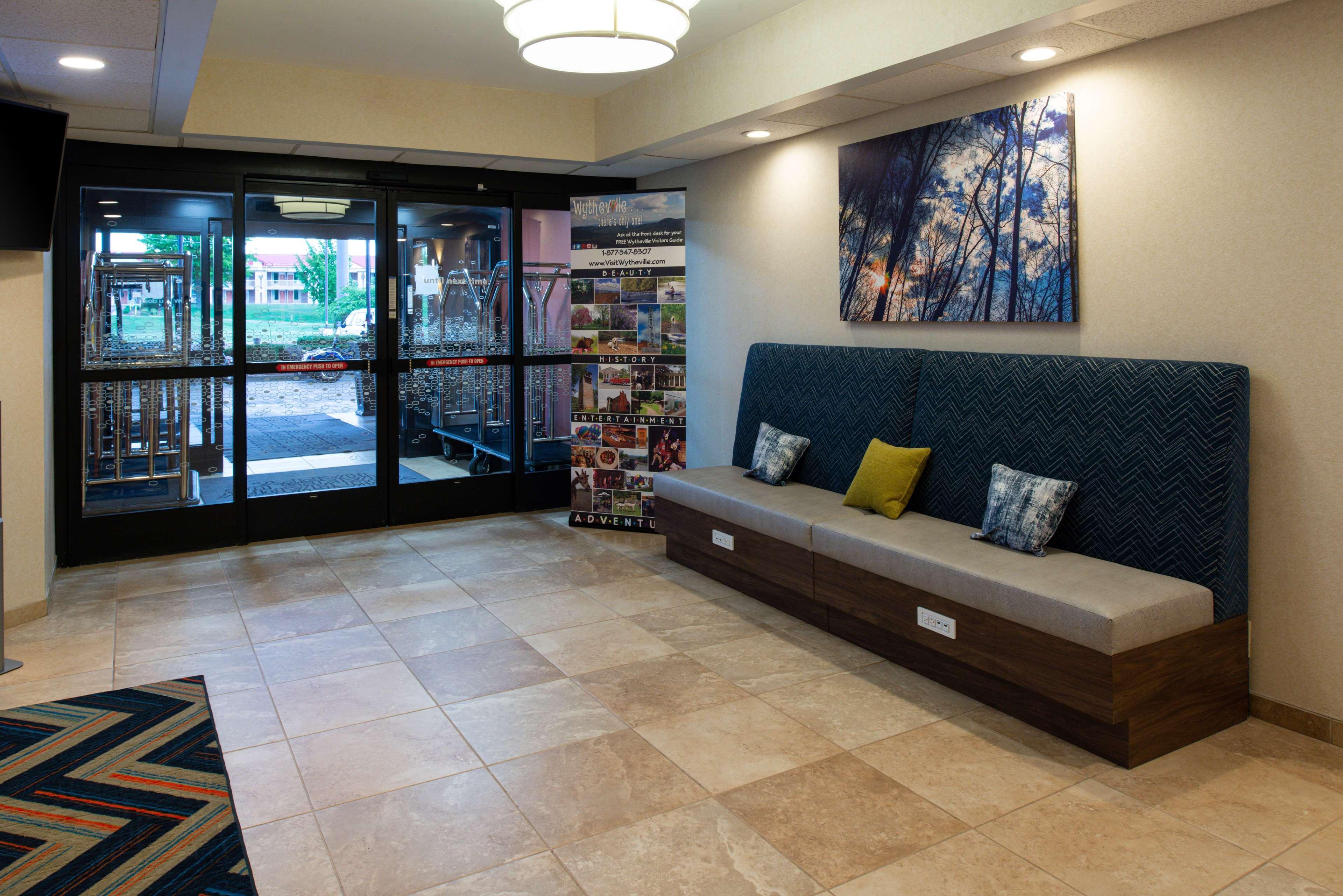 Hampton Inn Wytheville Εξωτερικό φωτογραφία