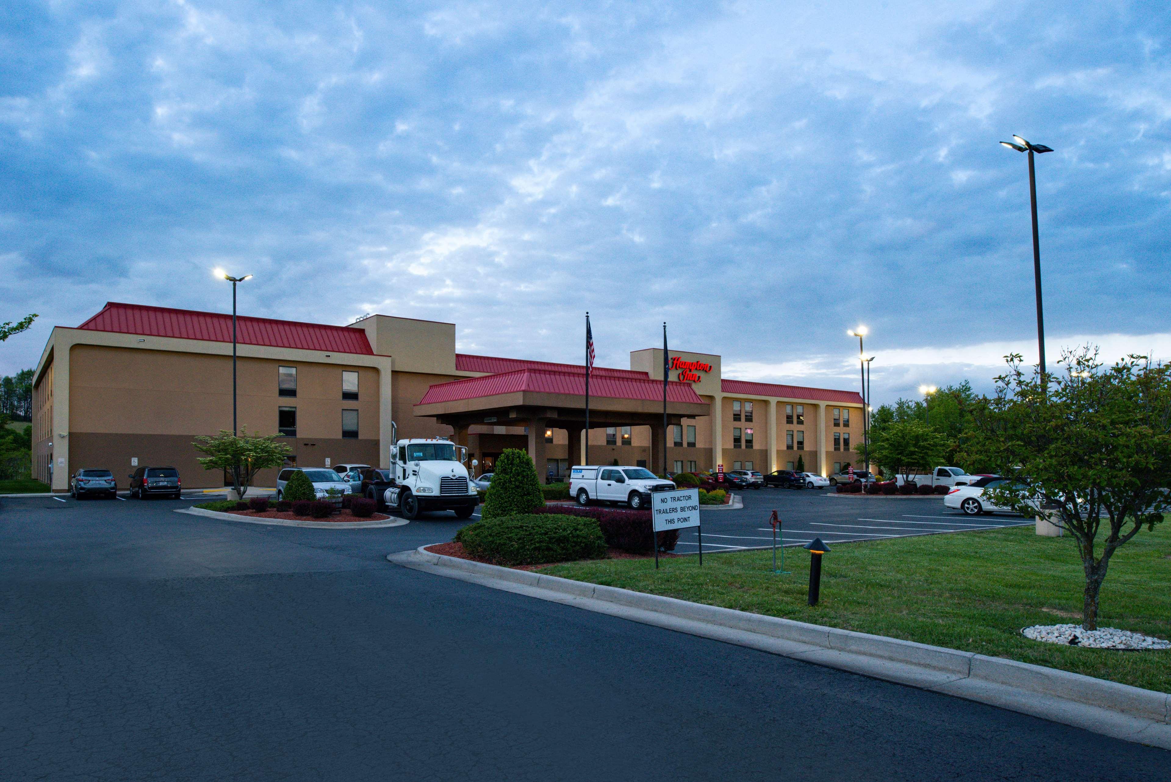 Hampton Inn Wytheville Εξωτερικό φωτογραφία